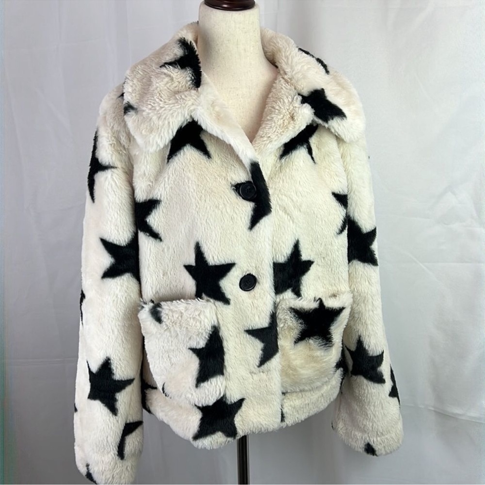 POPSUGAR Faux Fur Jacket Ivory with Black Star Pattern Sz M NWOT